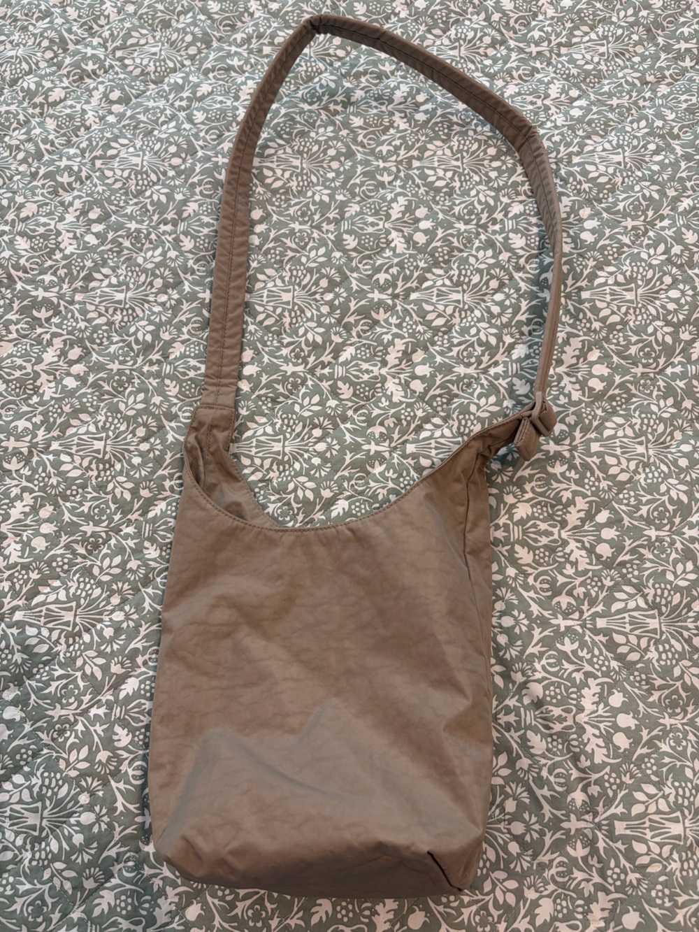 Baggu sling bag